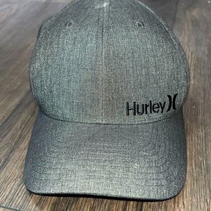 Hurley fitted hat in dark grey